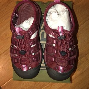 Keen Newport Eco sandals NWT